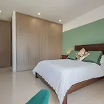 Lujoso Apto de 2 habitaciones en piso 16-Infinitum
